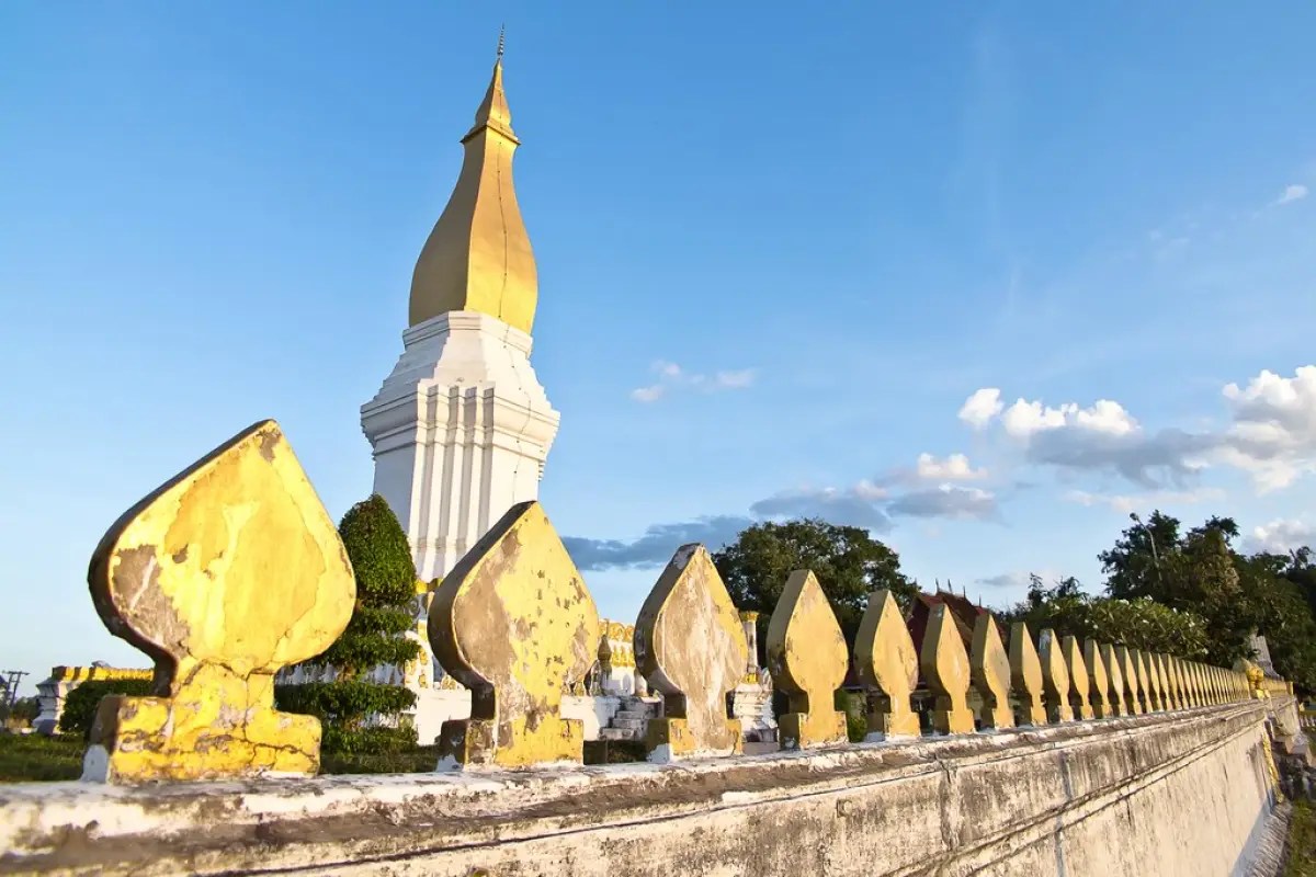 Sikhottabong Stupa