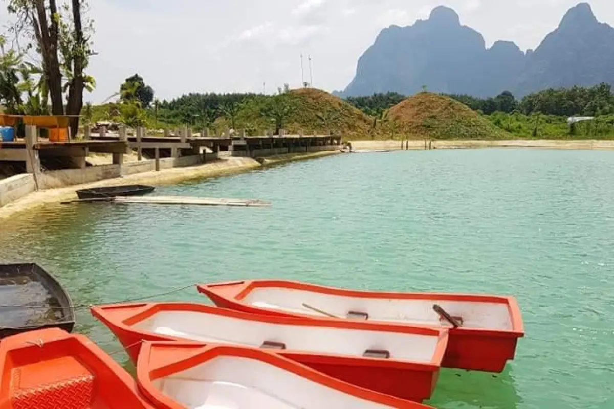 Blue Lagoon 6