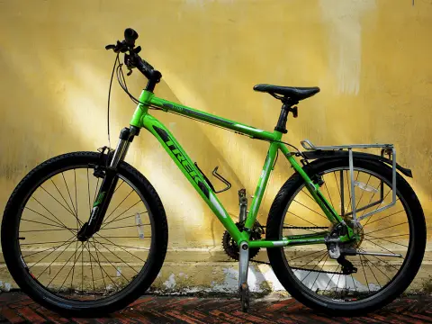 1-Day Mountain Biking & Kayaking Adventure