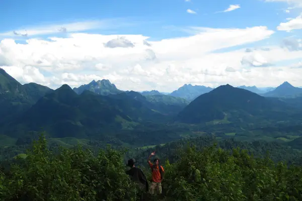 Half-Day Scenic Mountain Trek in Nong Khiaw